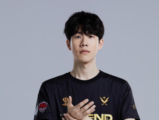 按活跃用户 按活跃用户